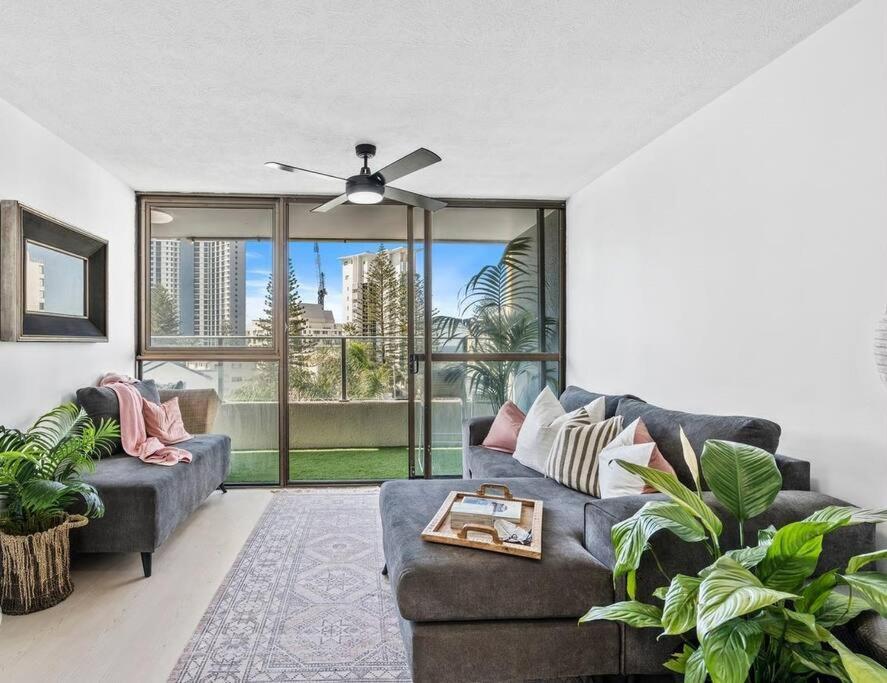 Apartment Luxe 2 Bedroom Oceanview Retreat On Fern